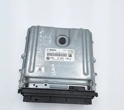 BMW 3 E90 E91 Engine control unit/module 8507136 13618507136 0281016285
