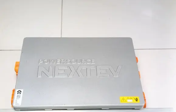 NIO ES8 Voltage converter inverter P0082654 P0215986