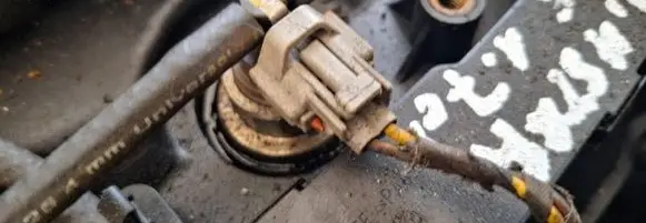Opel Astra H Fuel injector