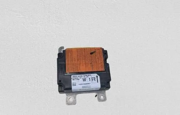 Nissan Qashqai Airbag control unit/module 988204EH0C