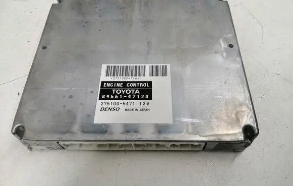 Toyota Prius (XW20) Engine control unit/module 8966147120 2751005471