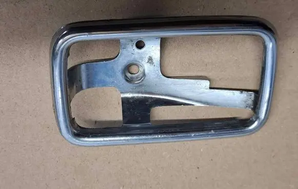 Mercedes-Benz W123 Rear door handle cover KAU2822 1087660511