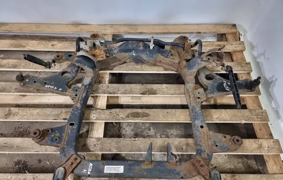 Opel Astra H Front subframe