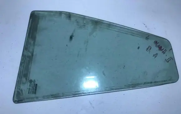 Renault Laguna II Rear vent window glass 