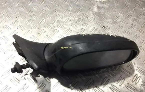 Mazda 626 Front door electric wing mirror e13010519