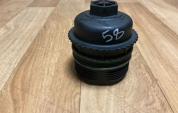Opel Zafira B Oil filter cover 6740217199
