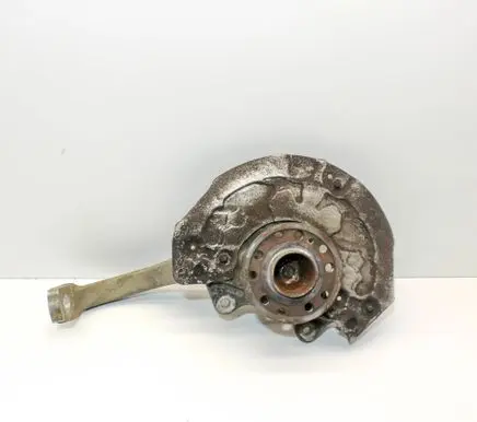 Mercedes-Benz C W205 Front wheel hub 20522000