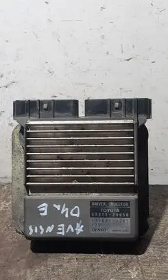 Toyota Avensis T250 Fuel injection control unit/module 8987120050