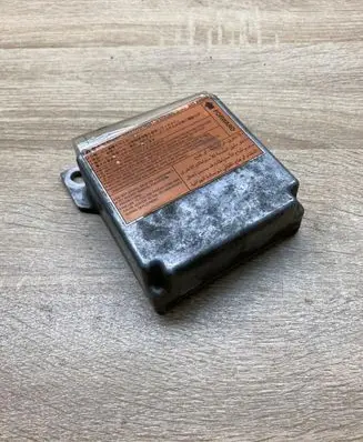 Nissan X-Trail T30 Airbag control unit/module 988208H405 030918
