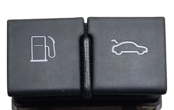 Audi TT TTS Mk2 Tailgate/boot open switch button 8P0959833A