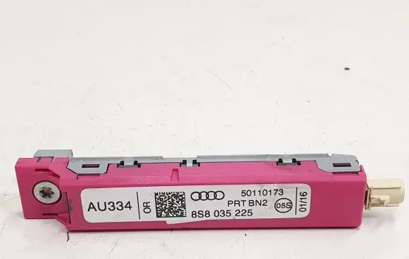 Audi TT TTS RS Mk3 8S Aerial antenna amplifier 8S8035225
