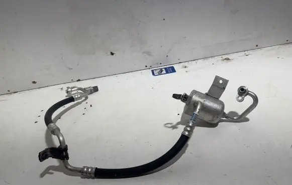KIA EV6 Air conditioning (A/C) pipe/hose A56 2208190070 0926710105