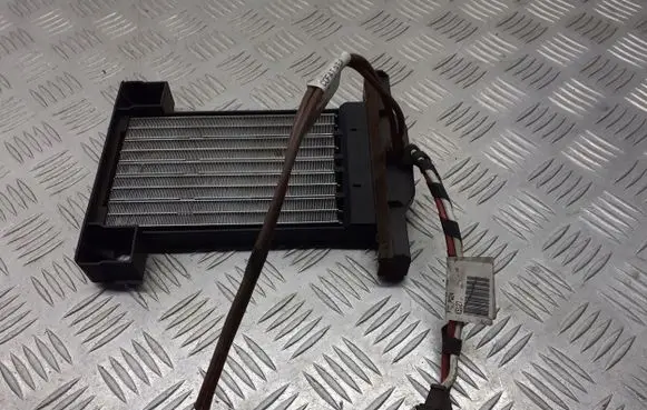 Volkswagen Polo IV 9N3 Interior heater climate box assembly 6Q0963235