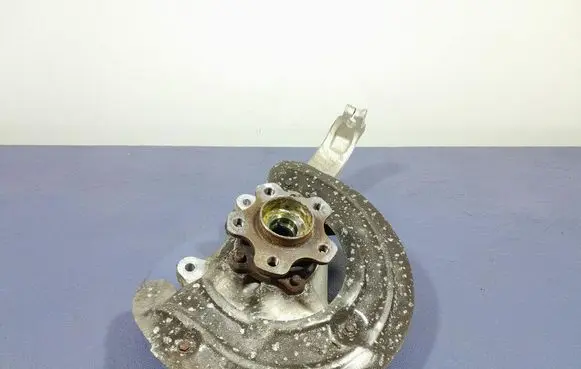 BMW X5 E53 Front wheel hub spindle knuckle 6876656