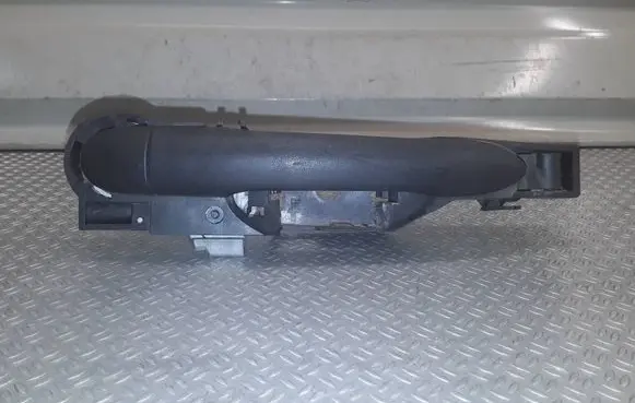 Renault Clio III Front door exterior handle 
