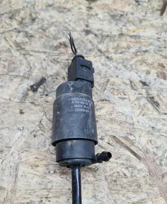 Mercedes-Benz Vito Viano W639 Windscreen/windshield washer pump A0008605826 222958001