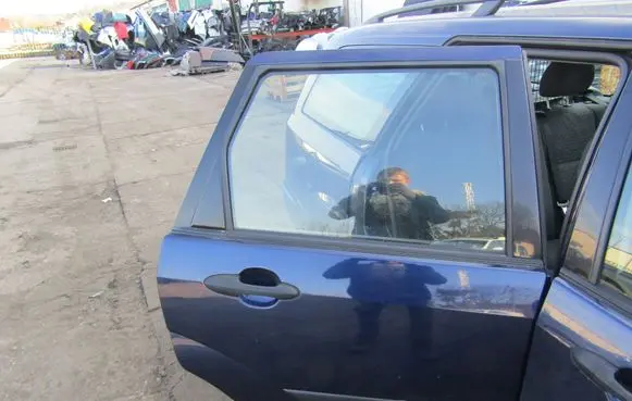 Ford Focus C-MAX Rear door 