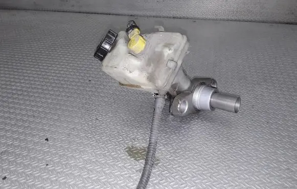 Opel Insignia A Master brake cylinder 03350890231