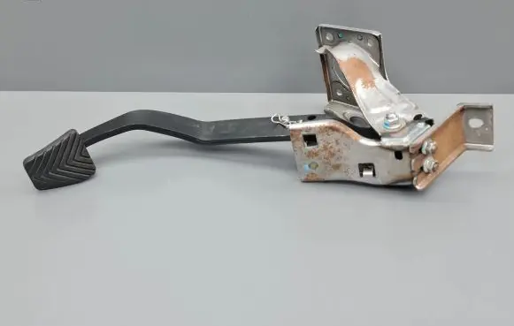 KIA Venga Brake pedal