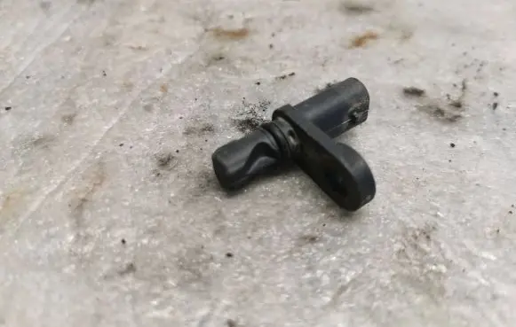 Opel Combo E ABS rear brake sensor 9810961080