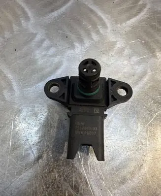 BMW 5 E60 E61 Air pressure sensor 30038094 20147719 5WK96807