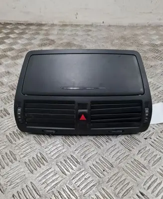 Skoda Octavia Mk2 (1Z) Dash center air vent grill 1Z0820951