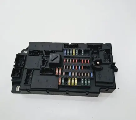 Mini One - Cooper Clubman R55 Fuse module 3451925