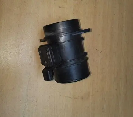 Renault Laguna III Mass air flow meter 8200682558