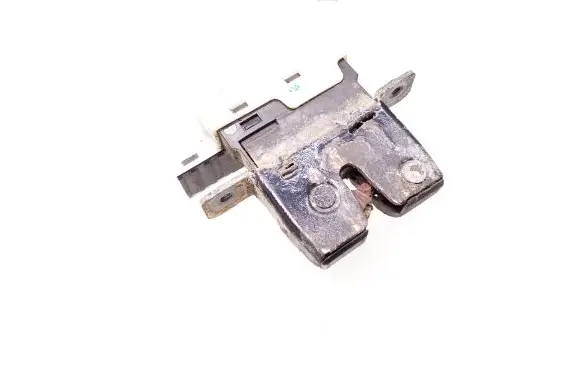 Nissan Primera Tailgate/trunk/boot lock/catch/latch 90502AV700