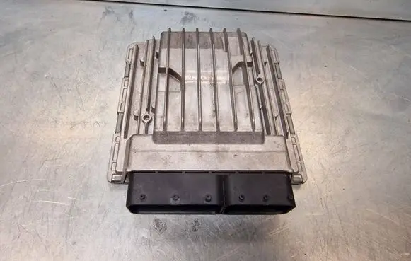 BMW 3 E92 E93 Engine control unit/module 7621178 5WK94901 DMEMSD812