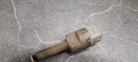 Audi A4 S4 B5 8D Brake pedal sensor switch 4A0945515A