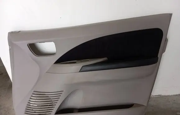 Mitsubishi Grandis Front door card panel trim MR57608102