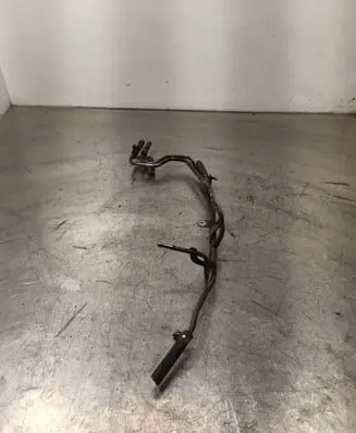 Subaru Forester SG Fuel line pipe 