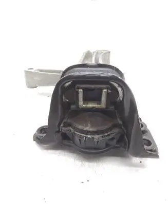 Renault Kadjar Engine mount bracket 