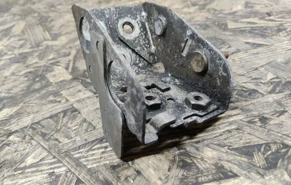Alfa Romeo Giulia Radiator support slam panel bracket A4611
