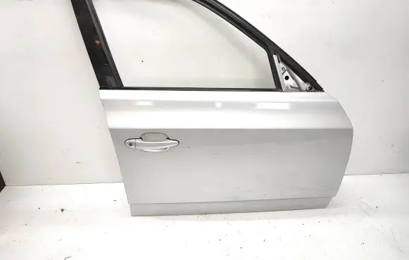 BMW X3 E83 Front door