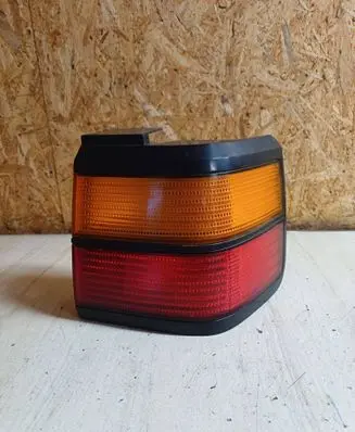 Volkswagen PASSAT B3 Rear/tail lights 357945112