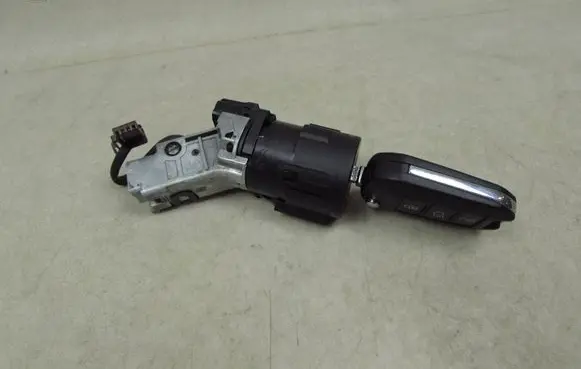 Peugeot 308 Ignition lock 9663123380 9673257480 58745