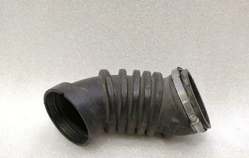 Mercedes-Benz G W461 W463 1st Gen Air intake hose/pipe A4635018084
