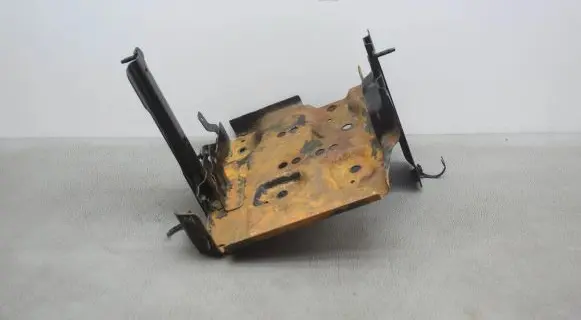 Nissan Rogue Battery bracket 