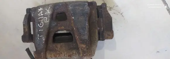 Volkswagen Tiguan Front brake caliper
