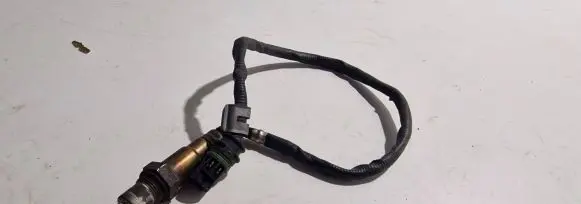 BMW 5 F10 F11 Lambda probe sensor 7526262 0258006755