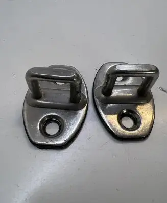 Audi A5 8T 8F Front door lock loop/hook striker 8T0837033