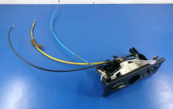 Volkswagen Polo III 6N 6N2 6NF Climate control unit 1H0819045C