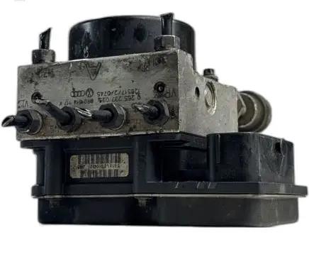 Seat Ibiza IV (6J,6P) Master brake cylinder 6R0907379S 6R0907379AB 6R0614117K
