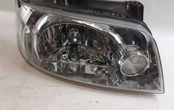 Hyundai Matrix Headlight/headlamp 92102170