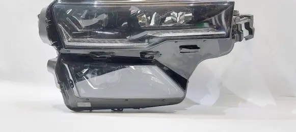 Skoda Karoq Headlight/headlamp 57B941036