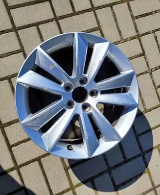 Volvo V60 R18 alloy rim 