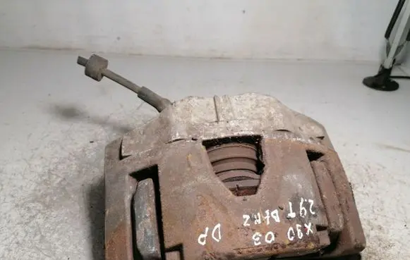 Volvo XC90 Front brake caliper 30657307