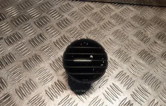 Mercedes-Benz CLK A209 C209 Dashboard air vent grill cover trim 2098300154 A2098300154